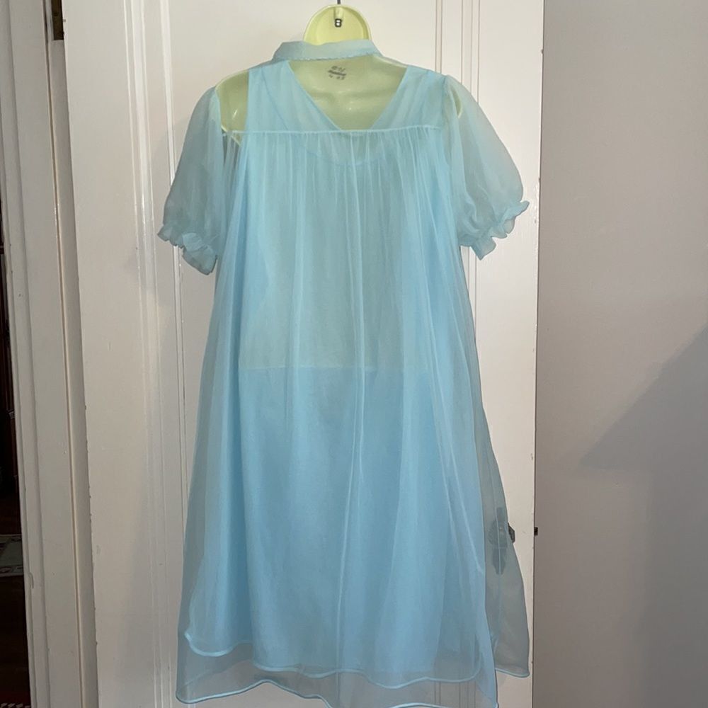 Vtg 60s‎ Helen of Troy light blue robe & nightgown set - Picture 4 of 9